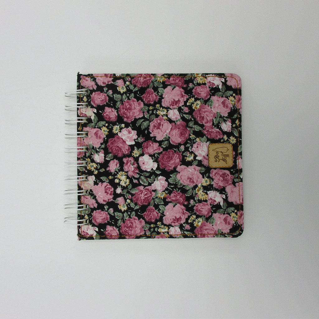 دفتر سیمی زمینه  مشکی با گل صورتی  14 × 14