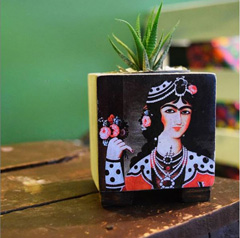 گلدان بتنی مکعب طرح شاهزاده قجری